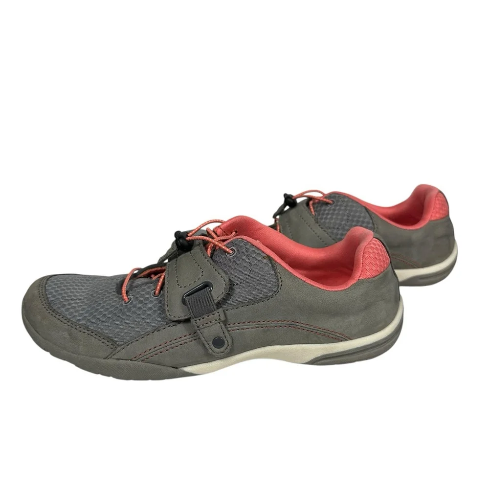Clarks Collection Women's Low Top Sport Walking Shoe Grey Pink 7.5